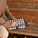 Change Mat Clutch - Houndstooth